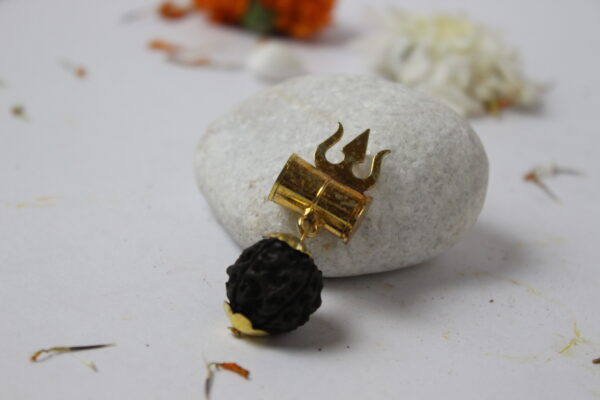 Sansthha - Mahakal Kavach With Rudraksha Mala